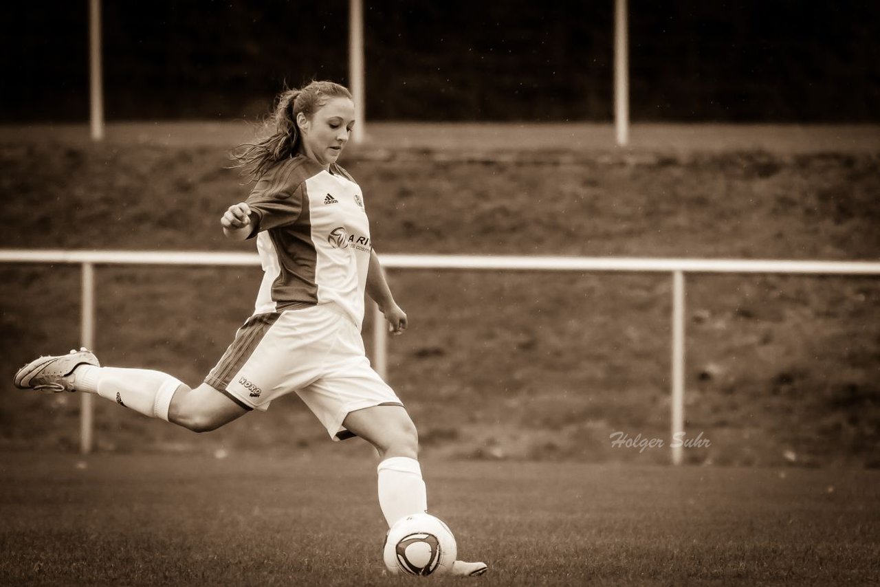 Bild 118 - B-Juniorinnen SV Henstedt Ulzburg - Frauen Bramfelder SV 3 : Ergebnis: 9:0